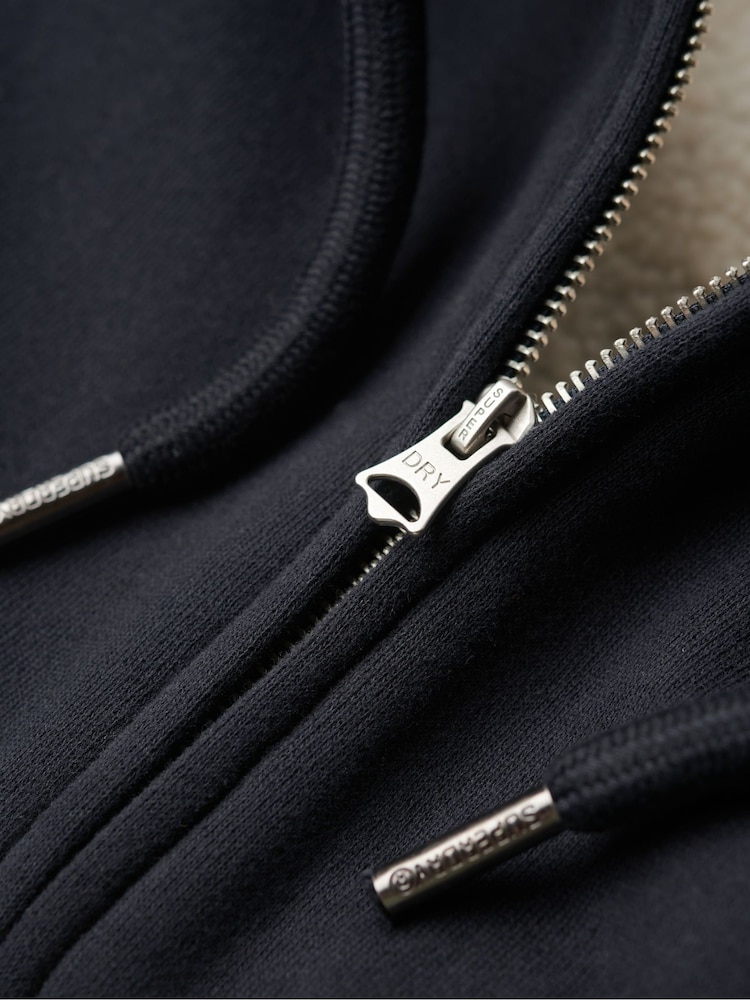 Azul - Sudadera básica con capucha, cremallera y forro de borreguito de Superdry - Imagen 5 de 5 Azul - Sudadera básica con capucha, cremallera y forro de borreguito de Superdry - Imagen 5 de 5