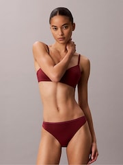 Červená - Kalhotky střihu bikini Calvin Klein Perfectly Fit - Obrázek 3 z 4