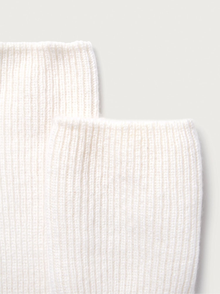 Weiß - The White Company Schlafsocken aus Kaschmir - Bild 2 von 2 Weiß - The White Company Schlafsocken aus Kaschmir - Bild 2 von 2