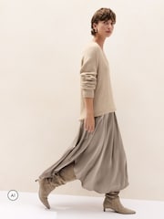 The White Company Natural Curved Hem Skirt - Image 2 of 5