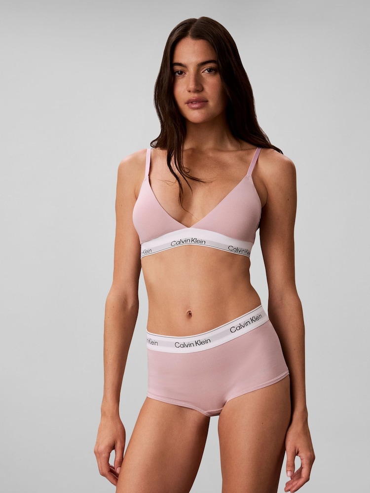 Rosa - Calvin Klein Lettfôret Triangle Icon Bomullsmodal Bralette - Bilde 1 av 7 Rosa - Calvin Klein Lettfôret Triangle Icon Bomullsmodal Bralette - Bilde 1 av 7