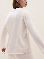 The White Company Kaschmirpullover mit abgerundetem V-Ausschnitt - Bild 4 von 5