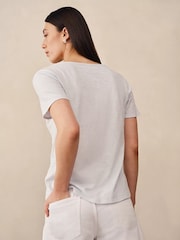 The White Company Blue The Perfect  Cotton Slub V-Neck T-Shirt - Image 2 of 5