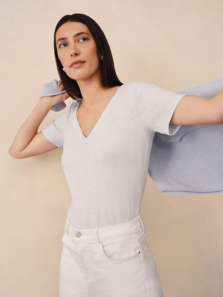 The White Company Blue The Perfect Cotton Slub V-Neck T-Shirt - Image 5 of 5 The White Company Blue The Perfect Cotton Slub V-Neck T-Shirt - Image 5 of 5