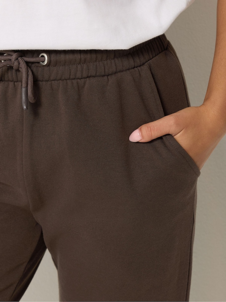 Czarny - Zestaw 2 par joggersów M&Co Petite ze ściągaczem - Obraz 5 z 5 Czarny - Zestaw 2 par joggersów M&Co Petite ze ściągaczem - Obraz 5 z 5