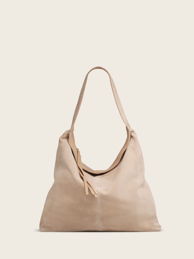 حقيبة هوبو كبيرة شمواه من The White Company - صورة 1 من 3 حقيبة هوبو كبيرة شمواه من The White Company - صورة 1 من 3