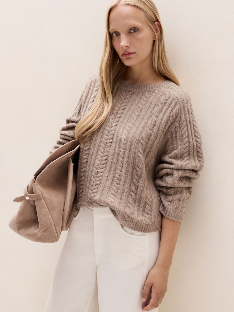 حقيبة هوبو كبيرة شمواه من The White Company - صورة 3 من 3 حقيبة هوبو كبيرة شمواه من The White Company - صورة 3 من 3