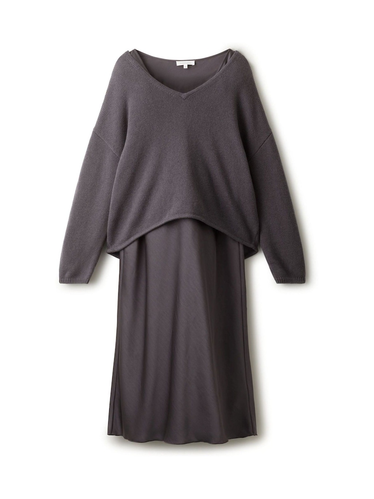 The White Company Grey V-Neck Mixed Media Knitted Dress - Image 6 of 6