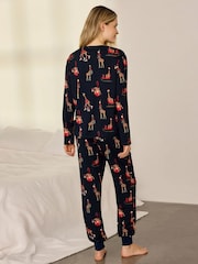 Chelsea Peers Christmas Giraffe Print Long Pyjamas Set - صورة 4 من 8