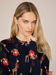 Chelsea Peers Christmas Giraffe Print Long Pyjamas Set - صورة 5 من 8