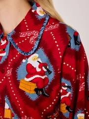 Conjunto de pijama largo de algodón con estampado navideño de Papá Noel con cancionero de Chelsea Peers - Imagen 6 de 7