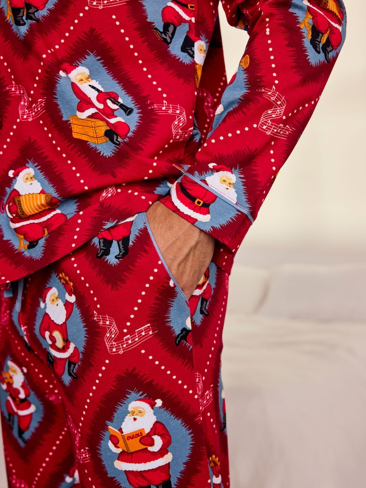 Conjunto de pijama largo de algodón con estampado navideño de Papá Noel con cancionero de Chelsea Peers - Imagen 6 de 6 Conjunto de pijama largo de algodón con estampado navideño de Papá Noel con cancionero de Chelsea Peers - Imagen 6 de 6