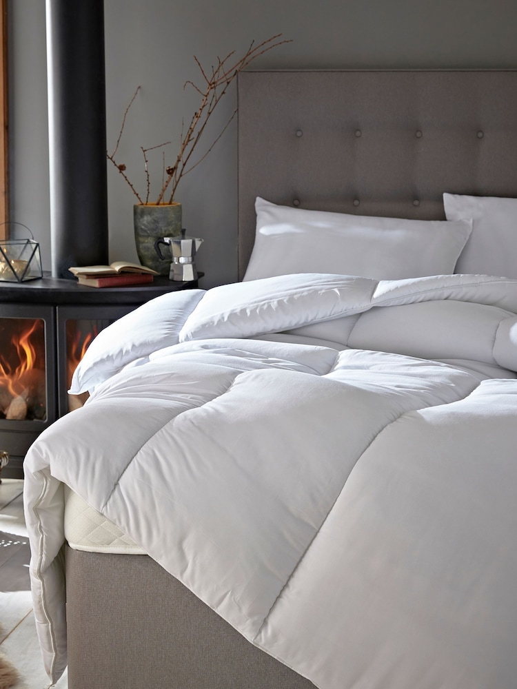 Silentnight Warm And Cosy 15 Tog Duvet - Image 1 of 4