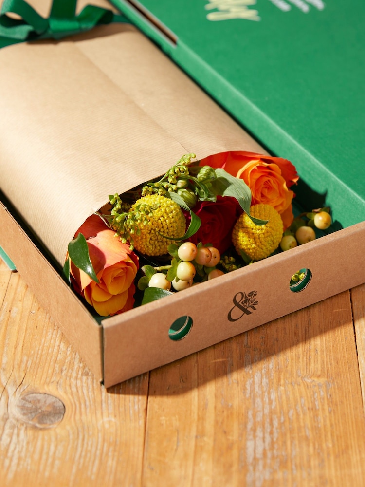 Bloom & Wild The Alejo Bouquet - Image 2 of 3
