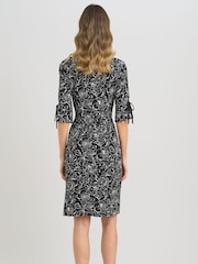 Gina Bacconi Black Floral Shift Dress With Bow Detail - Image 2 of 7