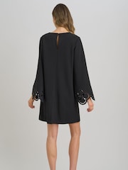 Gina Bacconi Black Anisa Lace-Cuff Shift Dress - Image 2 of 5