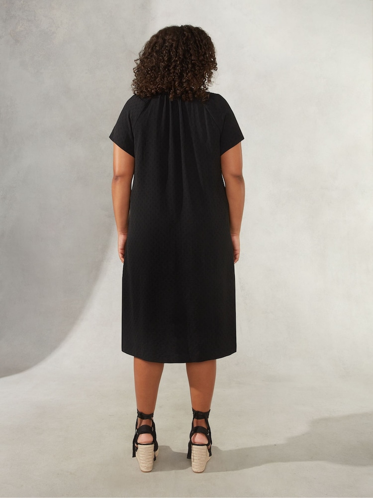 Live Unlimited Curve Jacquard Shirred Shoulder Black  Dress - Image 2 of 4
