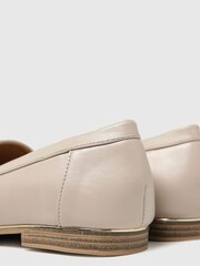 Schuh Womens Natural Lizzi Snaffle Loafers - Image 3 of 4