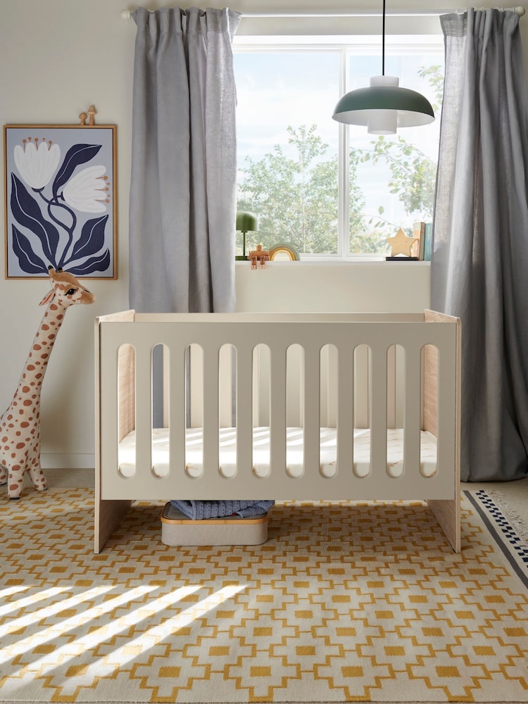 Mamas & Papas Cashmere Oak Vyne Cot - Image 1 of 7 Mamas & Papas Cashmere Oak Vyne Cot - Image 1 of 7