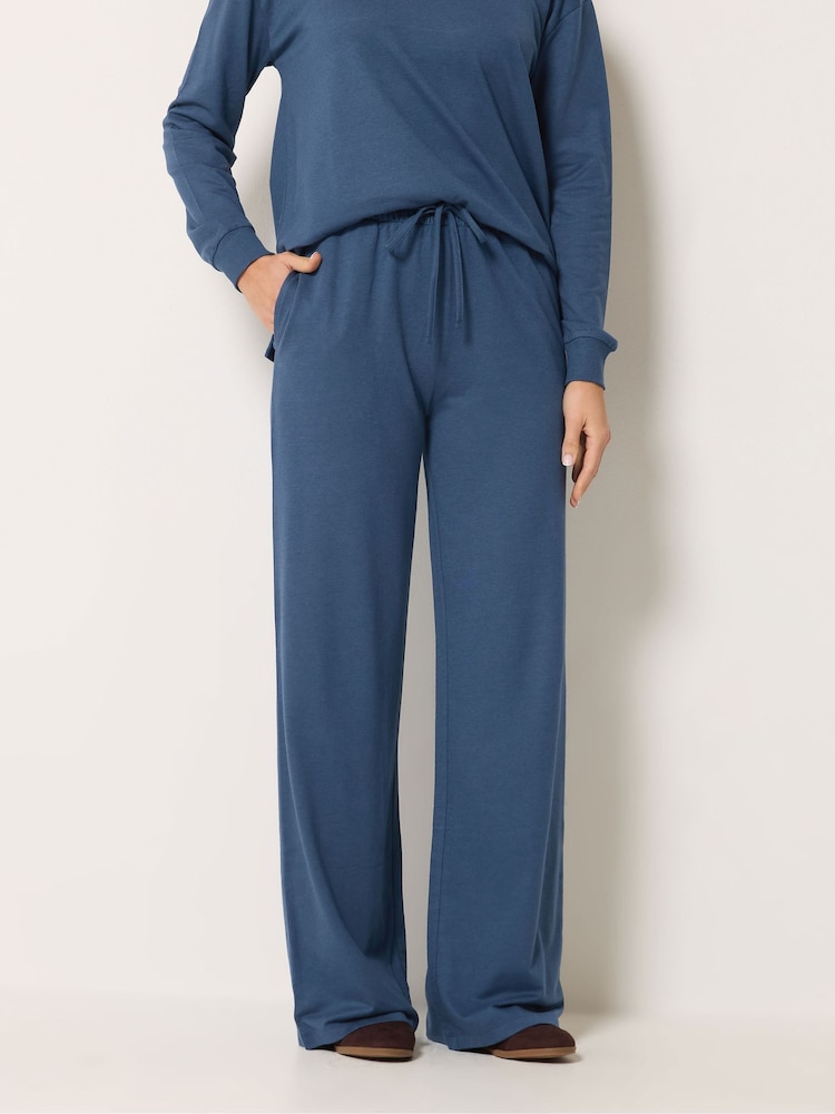 بنطلون رياضي فاخر بأرجل مستقيمة من مزيج المودال والقطن من Long Tall Sally - صورة 2 من 6 بنطلون رياضي فاخر بأرجل مستقيمة من مزيج المودال والقطن من Long Tall Sally - صورة 2 من 6