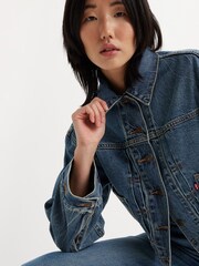 Levi's® Missed my Flight Tailored 90s Trucker Denim Jacket - Image 4 of 6