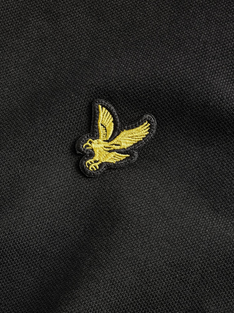 أسود - قميص بولو كلاسيكي من Lyle & Scott  - Image 10 of 11