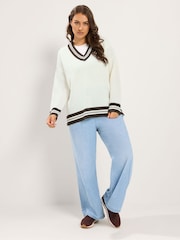 Kremowy - Dzianinowy sweter Yours Curve Tennis - Obraz 2 z 6