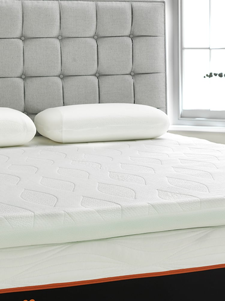 White Octaspring Classic Mattress Topper - Image 4 of 4