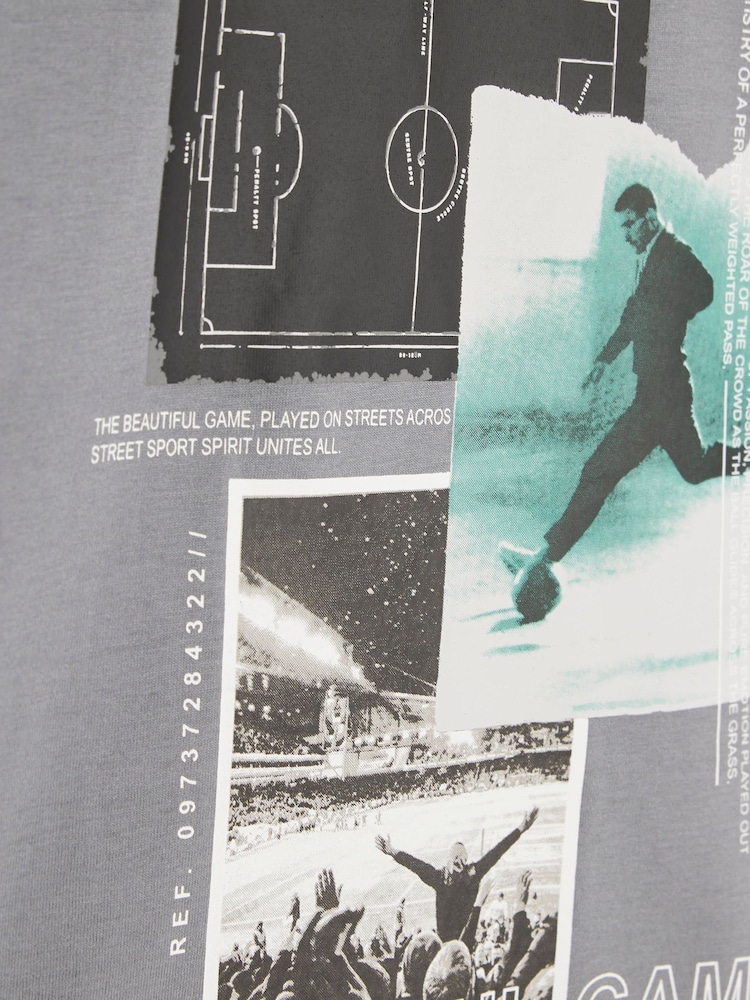 River Island Oversized Football Collage Graphic T-Shirt - Bild 3 von 3 River Island Oversized Football Collage Graphic T-Shirt - Bild 3 von 3