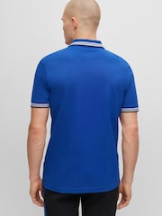 لون أزرق زاهٍ مع حافة ياقة باللون الأسود - BOSS Pallas 100% Cotton Polo Shirt - صورة 2 من 5