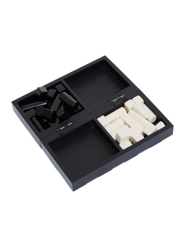 Fifty Five South Churchill Games Small Foldable Chess Set - صورة 6 من 6