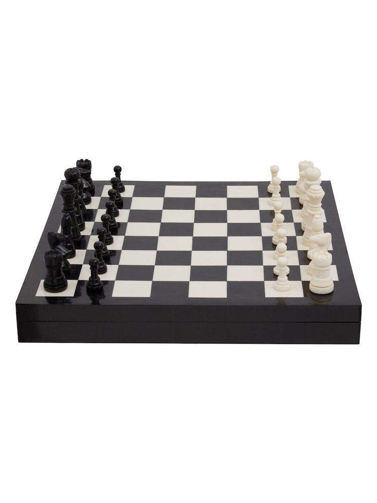 Fifty Five South Churchill Games Chess Set - Image 2 de 5