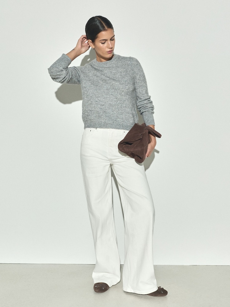 Grey Crew Neck Long Sleeve Knitted Jumper - Image 2 of 4 Grey Crew Neck Long Sleeve Knitted Jumper - Image 2 of 4