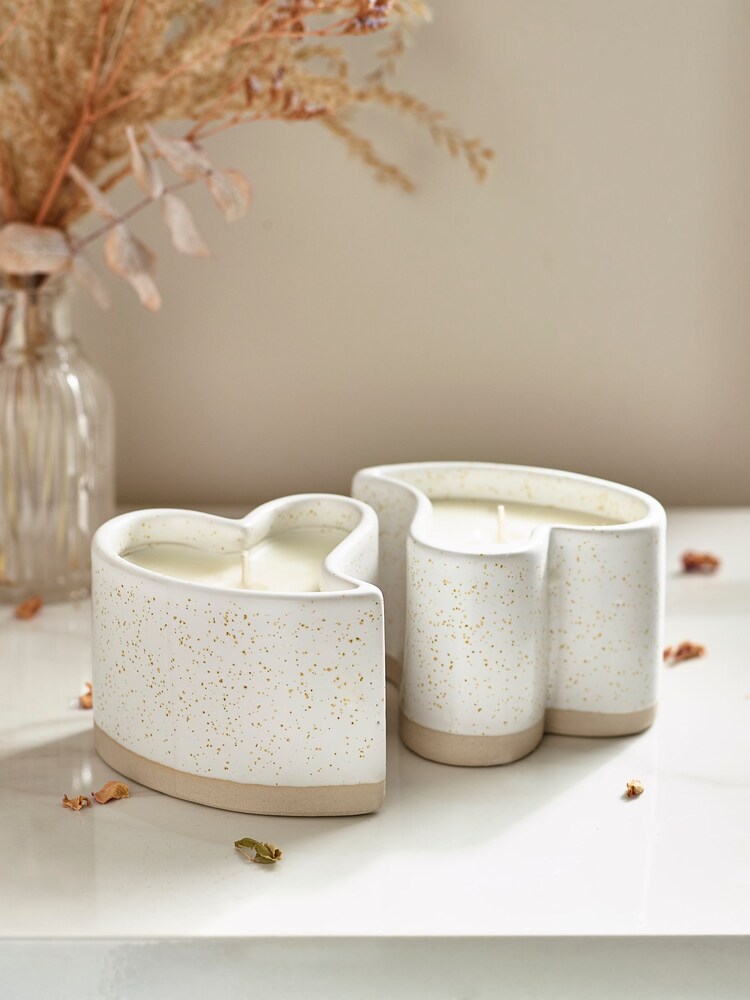 Set of 2 White Established In Heart Candles - Image 1 of 4