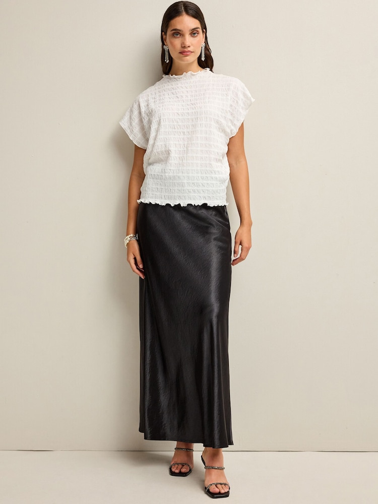 White Short Sleeve Textured T-Shirt - Image 2 of 6