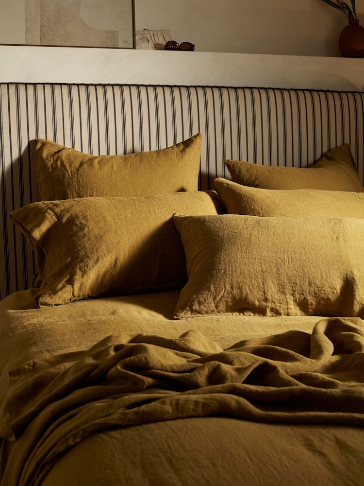 غطاء وسادة من Secret Linen Store - صورة 1 من 4 غطاء وسادة من Secret Linen Store - صورة 1 من 4