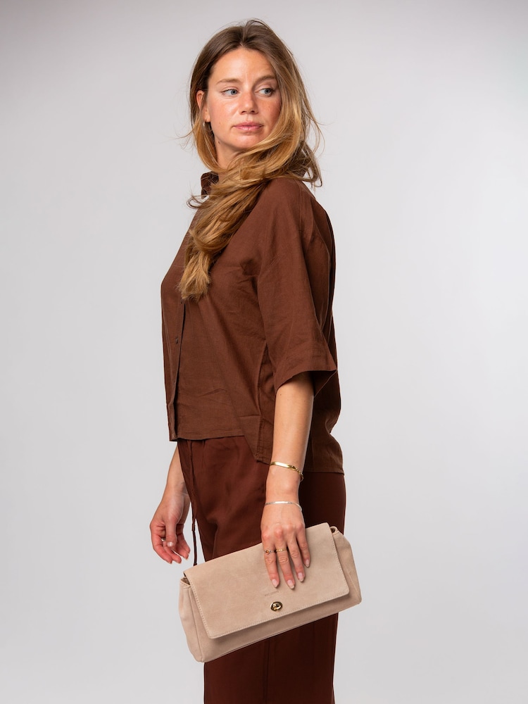 Pure Luxuries London Natural Hope Suede Clutch Bag - Image 2 of 6 Pure Luxuries London Natural Hope Suede Clutch Bag - Image 2 of 6