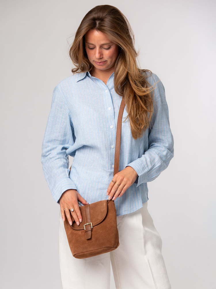 Pure Luxuries London Brown 'Aveline' Suede and Leather Cross Body Bag - Image 7 of 7 Pure Luxuries London Brown 'Aveline' Suede and Leather Cross Body Bag - Image 7 of 7