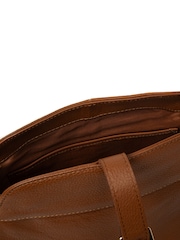Hellbraun - Pure Luxuries London 'Soraya' Leather Cross-Body Bag - Bild 7 von 8