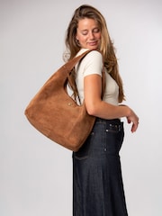 Pure Luxuries London Tan Brown 'Polly' Suede Shoulder Bag - Image 1 of 8