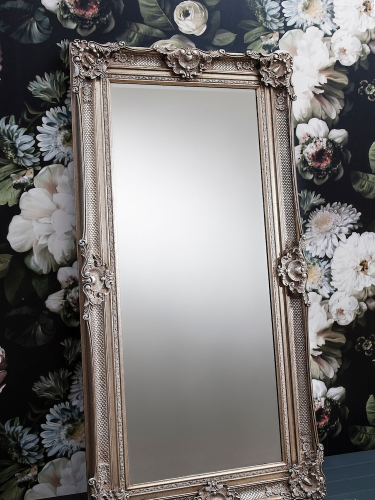 Gallery Home Silver Epping Silver Leaner Mirror - Image 1 of 1