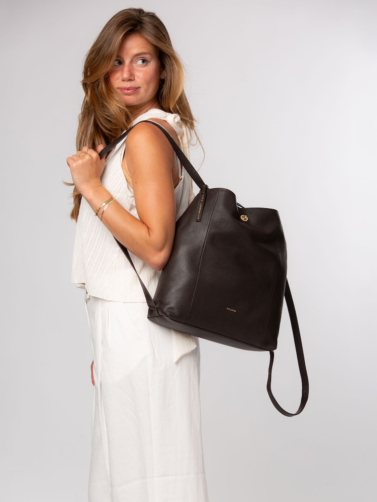 Braun - Pure Luxuries London Luxe Rucksack und Schultertasche aus Leder - Bild 1 von 12 Braun - Pure Luxuries London Luxe Rucksack und Schultertasche aus Leder - Bild 1 von 12