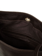 Braun - Pure Luxuries London Luxe Rucksack und Schultertasche aus Leder - Bild 6 von 12
