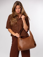Pure Luxuries London Tan Brown 'Kirsten' Leather Shoulder Bag - Image 2 of 8