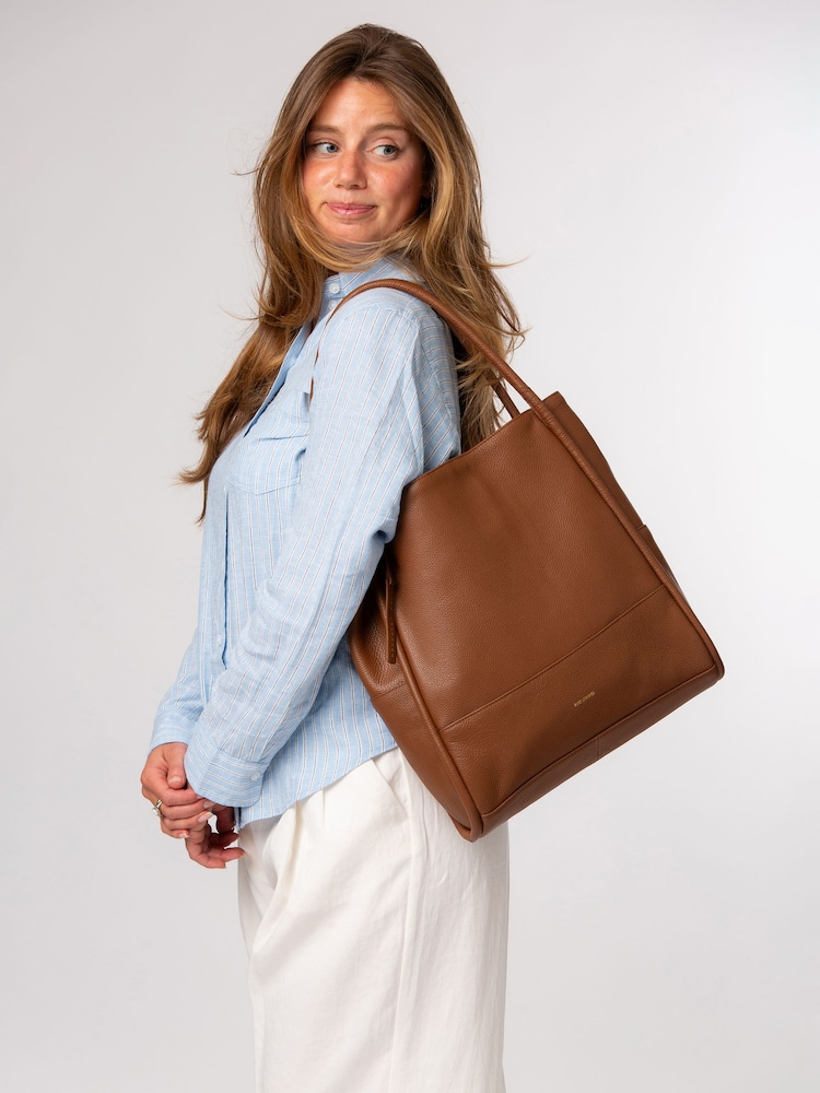 Pure Luxuries London Tan Brown 'Florence' Leather Tote Bag - Image 1 of 7 Pure Luxuries London Tan Brown 'Florence' Leather Tote Bag - Image 1 of 7