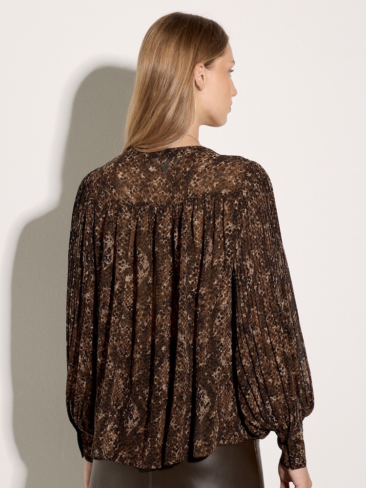 বাদামী - Apricot Snakeskin Chiffon Blouse - 5এর মধ্যে 5 ছবি