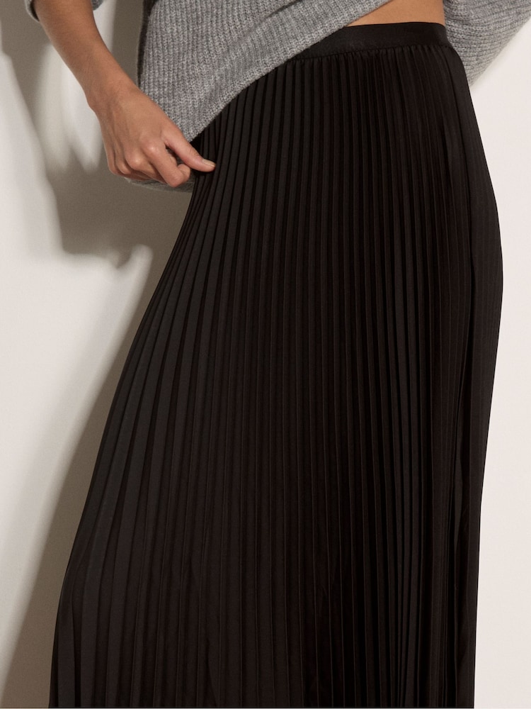 Apricot Black Satin Pleated Maxi Skirt - Image 4 of 4 Apricot Black Satin Pleated Maxi Skirt - Image 4 of 4