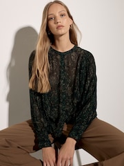 সবুজ - Apricot Snakeskin Chiffon Blouse - 4এর মধ্যে 2 ছবি