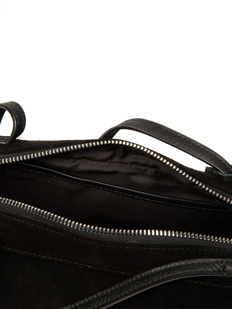 Pure Luxuries London Black 'Verity' Suede Evening Bag - Image 8 of 8 Pure Luxuries London Black 'Verity' Suede Evening Bag - Image 8 of 8