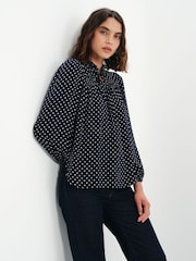 Zils - Finery Kiya Polka Dot kaklasaites blūze - Attēls 3 no 5